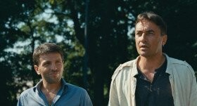 Интересно, как бы я смог понять, что это высокое искусство, если бы ты меня об этом не предупредил?
  Современное искусство   очень тонкая вещь.
Это потому что в искусстве нет объективных критериев. Вот в спорте всё объективно   пробежал быстрее всех стометровку, всё   ты молодец, победитель, чемпион!... И никого не интересует стиль твоего бега, хоть задом наперед. «Как-то он не концептуально пробежал..»   да пошел ты в жопу, ты сам так пробеги. «Нет, нет, что же он хотел сказать этими своими 9.5 секундами»   что ты хрен так пробежишь   только и всего.