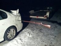 Странный, что не в колесо кололи