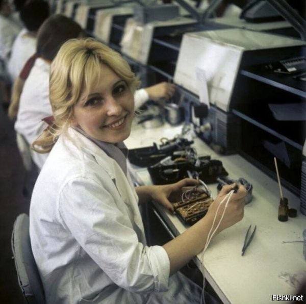 Беглов заводик быстренько снёс ради барышей за несколько жк. Враг народа