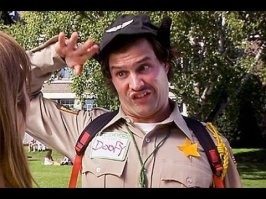 В США полицейский вызвал подкрепление из-за того, что сотрудники Burger King сделали ошибку в его заказе