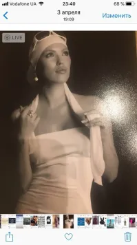 "Мисс ДНР" - это она сама себе придумала, как и титул "королева". А вообще - решительно непонятно, что могло случится с мозгами этого существа, чтобы добровольно так себя деформировать и превратить из симпатичной, в общем-то женщины в дешёвое у@бище. Фото до и после наглядно иллюстрируют степень деградации: