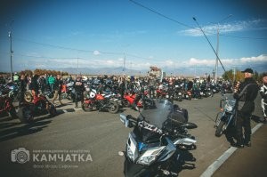 Вы что-то напутали. Братство - на фото, а тут хрустики.