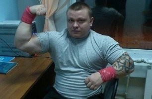 А ничего, что вот эти двое - биологические женщины? Одного зовут Аня, второго - Наташа.