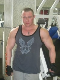 А ничего, что вот эти двое - биологические женщины? Одного зовут Аня, второго - Наташа.