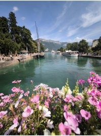 Ну кому что по душе. Я предпочитаю горы.