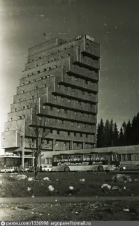 10 зловещих зданий и сооружений, от которых веет мистикой