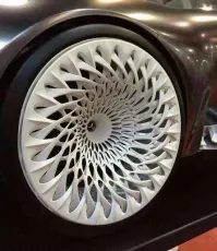 Для мазохистов, зависающих на автомойках.