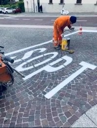 "27. Выберу такую работу, чтобы никто никогда не узнал, что у меня дислексия".
---------------
Дисграфия.