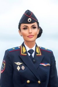 Единственную в Москве женщину-инспектора ДПС отправили под домашний арест за вымогательство