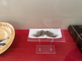 Усы Чапаева в его музее в Чебоксарах удивили поначалу.