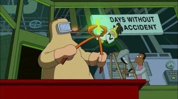 Сотрудницу склада в Татарстане сбил гружёный контейнер