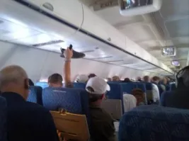 Стюардесса! Стельки повторите.