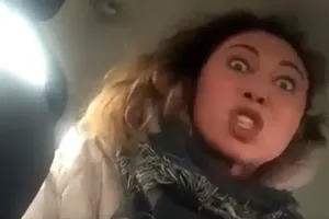 Это не та пассажирка такси -«Вези меня тварь»?))))