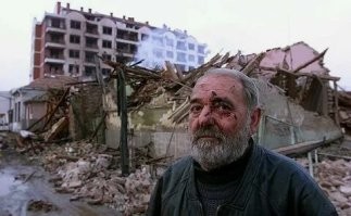 пропиндоское гавно.
разбавим немного.долой иллюзии. 
бомбардировка югославии