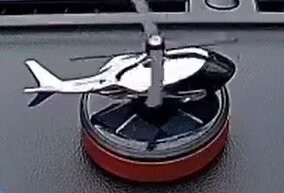 Классный освежитель у рега, надо взять.