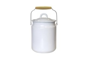 Если бы бидон выиграл - зарегистрировали бы "Бидонку"? Ну и продавать в таре формы бидона разного объёма