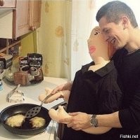 Скоро дойдёт до того, что из-за подобного поведения противоположного пола, мужики будут всё чаще отовариваться в секс-шопе!