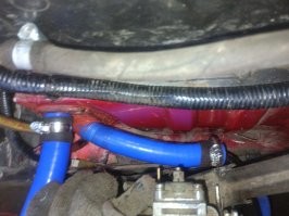 Ну дык это медный, тем более трёхрядный. Вот и за 9. 
Они всегда дорогие были. 
Хотя и 5 тыр за алюминий, это овердохрена, согласен. 

_______

У меня старого образца стоит. Штатный, алюминиевый. Машина 2007 года. 
Я только кран убрал.