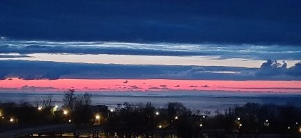 В Севастополе часто такие закаты, ляпотаааа.