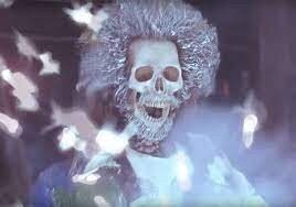 Когда душ принимаешь.