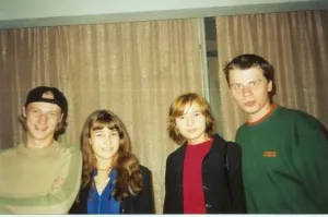 "Студенты)). Узнали кого-нибудь?"
Конечно,  у меня есть такие же фото! Люди другие, а экспозиция один в один)