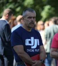 Максимум на бригадира по строительству тянет.