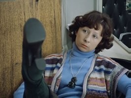 Мерседес с прозрачным чемоданом для денег выставили на продажу