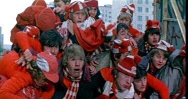 Фанаты «Спартака» отобрали у школьника вещи с символикой клуба «Динамо» и заработали уголовное дело