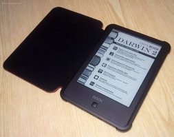 Я, конечно, люблю бумажную книгу, но собирать "библиотеки" ради фоточек... ну такое себе. Ну и при всей винтажности и, безусловно, великолепии бумажной книги, все же...