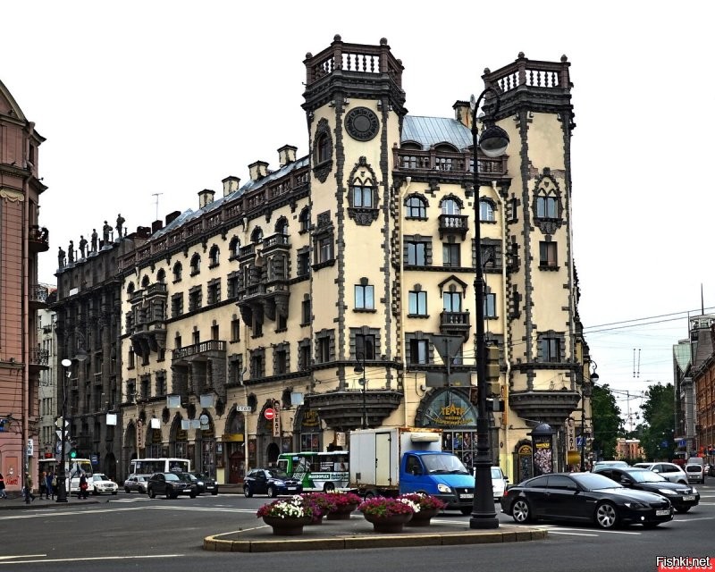 12 удивительных примеров архитектуры, которые поражают воображение