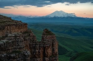 Да уж, всё-таки понятие "Красивые фотки" я понимаю совсем по другому.
Вот красивая фотка