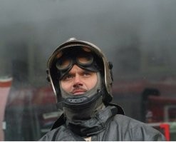 Чернышев Евгений Николаевич, полковник, Герой России(посмертно).
Погиб 20 марта 2010г выводя людей из огня.
