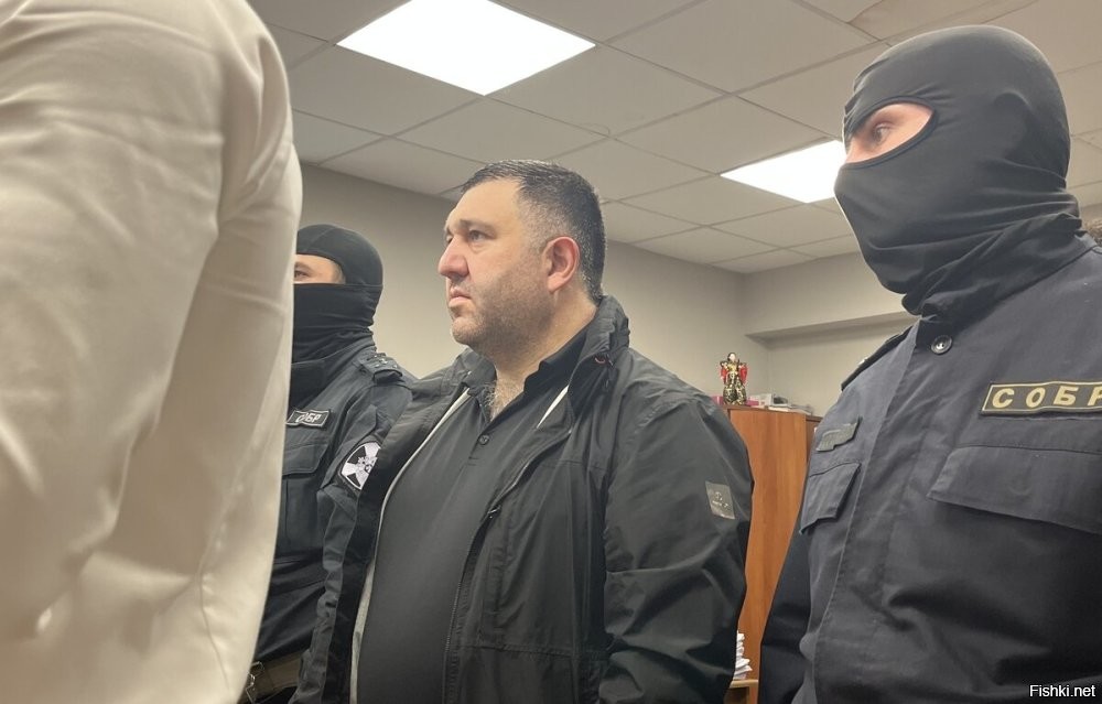 вообще ничего не боятся? как-то никто так по беспределу себя не ведет. Пора решать вопрос КАРДИНАЛЬНО.