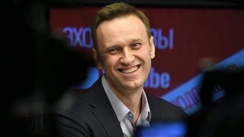 Я гляжу Урсула шибко пострадало от осуждения своих.  "А у нас народ пачками сажают, которые пытаются чинуш вывести на чистую воду." Это ты про этих правдорубов?