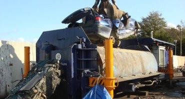 не_бита_не_крашенная.
Может там и осталось что рабочее а вообще