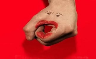 Японцы вывели выдуманных девушек на новый уровень