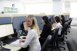 Вместо телефонисток на коммутаторе теперь телефонистки в колл-центрах