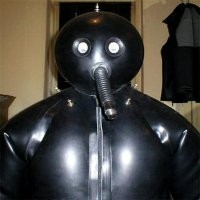 Насколько сильно косплеерши потеют в своих костюмах