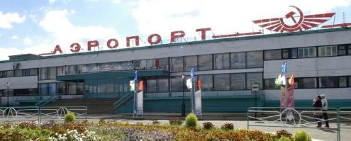 я вас умоляю...
вот эта халупа стоит в алмазной столице России, в г.Мирный...
а новое здание, еще неизвестно когда сдадут... каждый год откладывают на следующий..