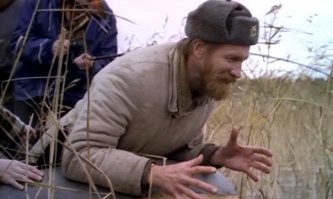 Кот на рыбалке