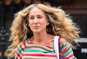 Да ладно. Эффект Стрейзанд, это вообще не то. Эффект Стрейзанд, это когда стрёмная бабища с лицом сильно пьющего тракториста, умудряется подцеплять топовых красавчиков Голливуда. Ярко проявляется так же на Саре Джессике Паркер.