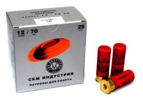 Ну да  в основном такие вот патроны используют для стендовой стрельбы

Патроны спортивные Sporting калибра 12/70
Sporting - это патроны для стрельбы по летящим тарелочкам дробью из гладкоствольного охотничьего или спортивного оружия. Траектории полета тарелочек в большинстве случаев напоминают полет разнообразных птиц или бег кроликов и зайцев.

 

технические характеристики:
Номер дроби:	7,5
Диаметр дроби, мм:	2,4
Масса дроби, г:	28
Твёрдость дроби, кгс/мм:	16
Порох:	пироксилиновый бездымный
Начальная скорость, м/с:	340
Давление пороховых газов в патроннике ствола на расстоянии 25 мм от среза казённой части, кгс/см2:	450-600
Кучность, не менее, %:	66
Равномерность расположения пробоин (осыпь), %:	88