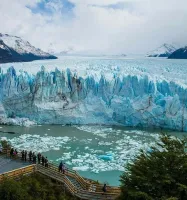Только не метров, а 250 квадратных километров.
