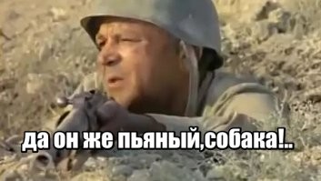 Мужчина мощно полетел вниз эскалатора в метро Петербурга