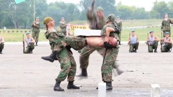 Как раз в те времена они фигнёй не страдали, а были на своем месте и занимались своим делом-служили царю и Отечеству! А это показуха, по типу вот этой нашего времени: