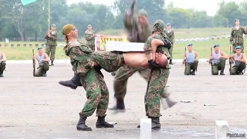 Как раз в те времена они фигнёй не страдали, а были на своем месте и занимались своим делом-служили царю и Отечеству! А это показуха, по типу вот этой нашего времени: