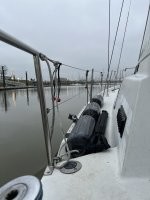 Для кого закрыто а кого  то попросили съездить . Я вообще вчера ходил с полным упадком сил это с 4х утра на море 25 потом с моря и в 6 утра опять вставать , быстро в душ и на вокзал . Кстати принципиально не поехал на машине , поезд едет всего час до ахэна и 15 минут на трамвае до станции и удобно очень поезд иногда и до 220 разгонялся . Глянь фотки в Германии вообще людей не было , мы ресторан еле рабочий нашли и то быстро поел гуляш из кабонятины и на станцию . В Бельгию вернулся а здесь жизнь кипит .  Теперь у меня последняя поездка в этом году это в понедельник в 10;15 самолет на Ригу :)))