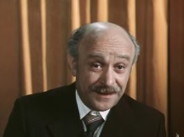Когда взрослые сюсюкают, то они всегда искажают свою речь. Ребёнок слышит неправильное произношение слов и копирует.
Некоторые проблемы потом решаются только с логопедом.