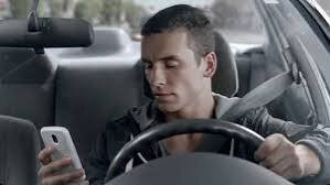 Мда... В левом ряду остановиться, это конечно... Ну и таксист наверняка