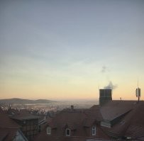 Ага, ночами не сплю, днём не доедаю, все о тебе и твоих комментах переживаю))) 
Мой психиатр думает, что сегодня шикарное утро и будет замечательный день